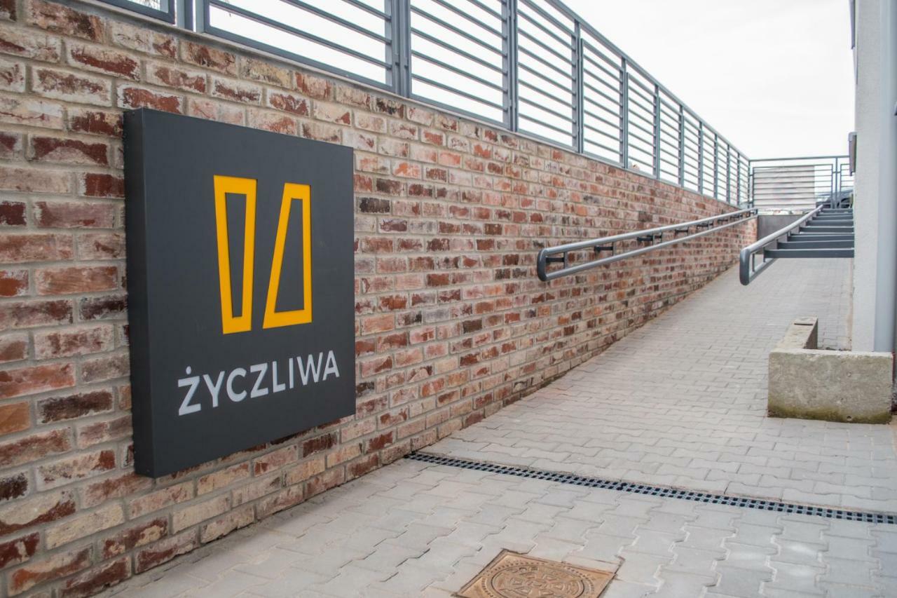Zyczliwa Centrum Konferencyjno-Sportowe Vratislav Exteriér fotografie